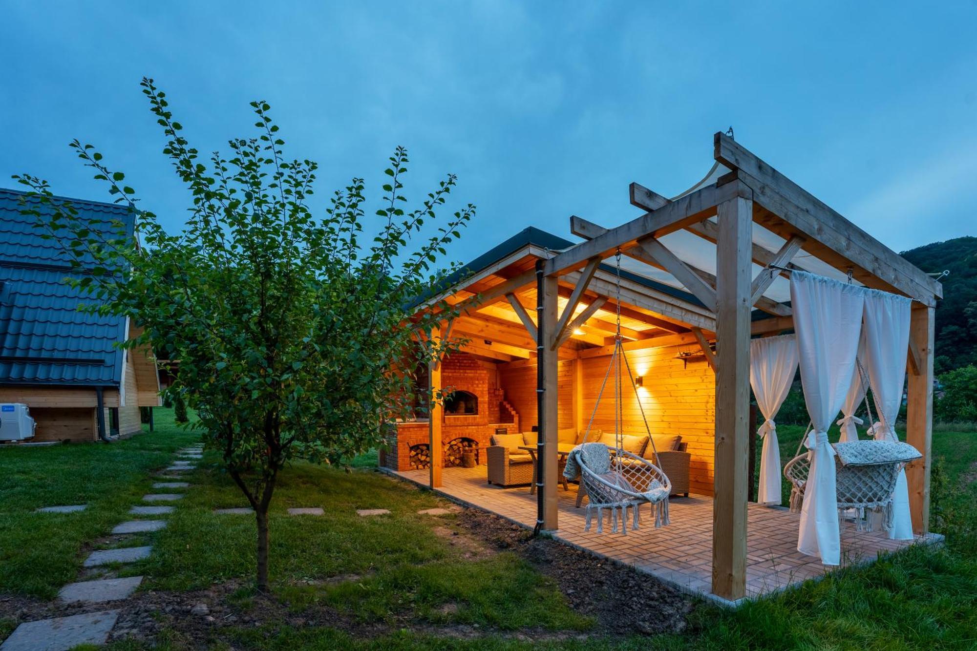 Готель Ungefug A-Frame Сігішоара Екстер'єр фото